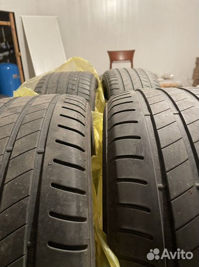 Bridgestone Alenza 001 275/40 R20 и 315/45 R20 110Y