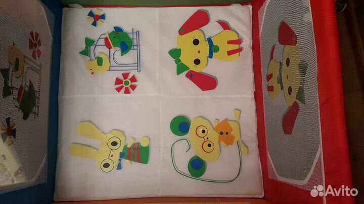 Манеж с матрасом