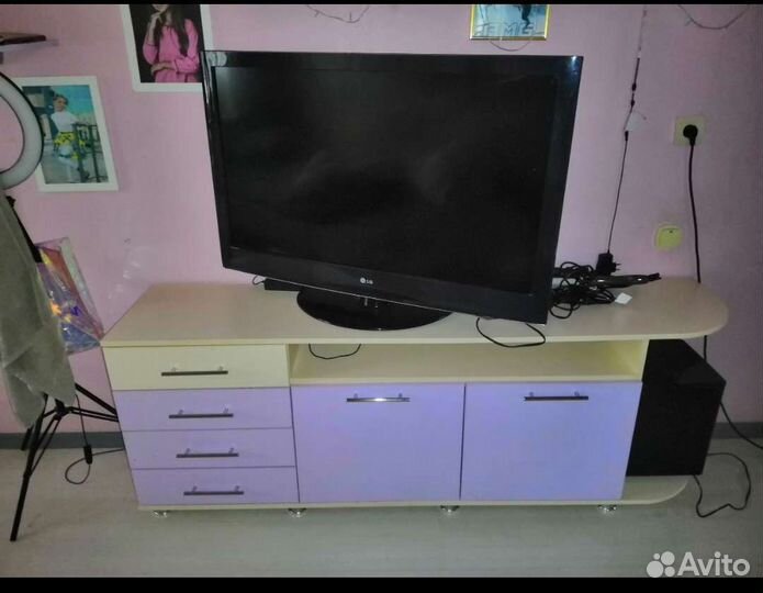 Комплект мебели в детскую комнату