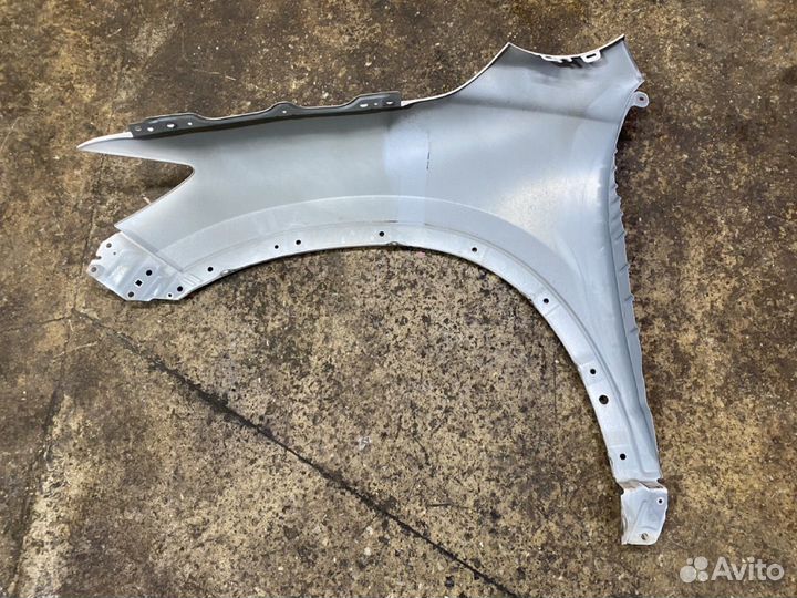 Крыло Б/У KD5352111A