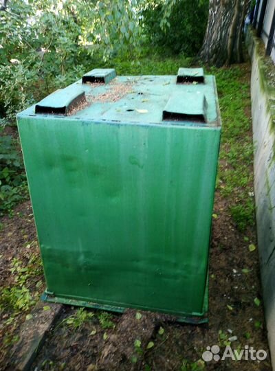 Бак для мусора