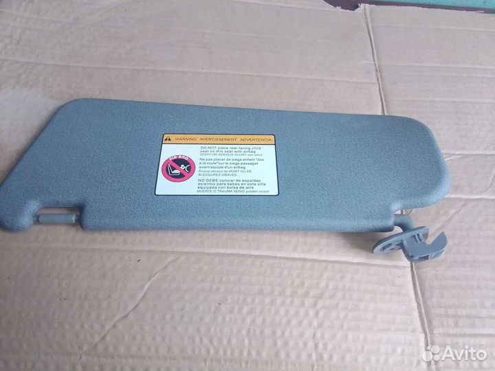 Солнцезащитный козырек правый Chevrolet Aveo T200