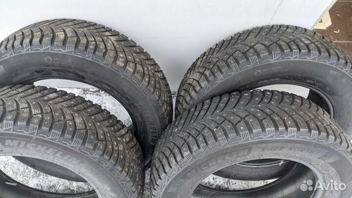 Michelin X-Ice North 4 215/65 R17 103T