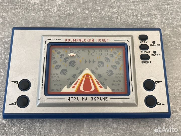 Игра на экране Космический полёт (Электроника)