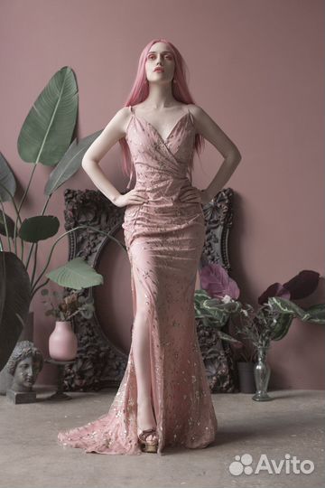Вечернее платье в пол розовое