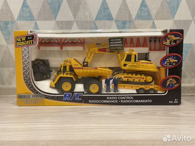 Машина на пульте управления