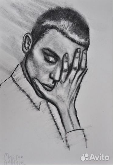 Рисунок углем на акварельной бумаге