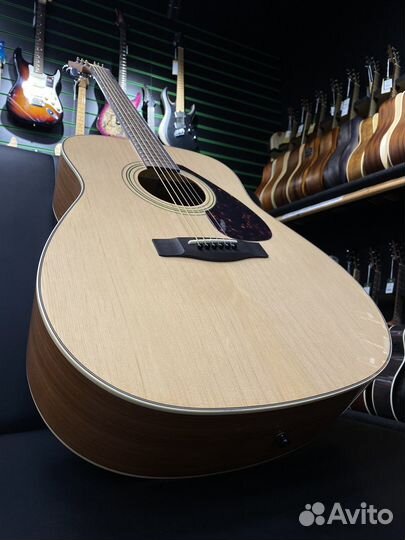 Yamaha F370 акустическая гитара (Новая)