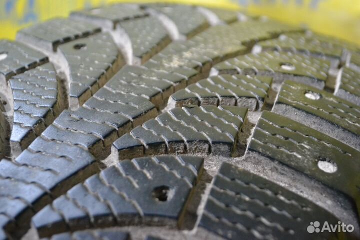 GT Radial Champiro IcePro SUV 215/70 R16