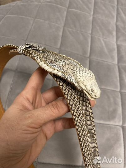 Ремень из змеиной кожи с головой