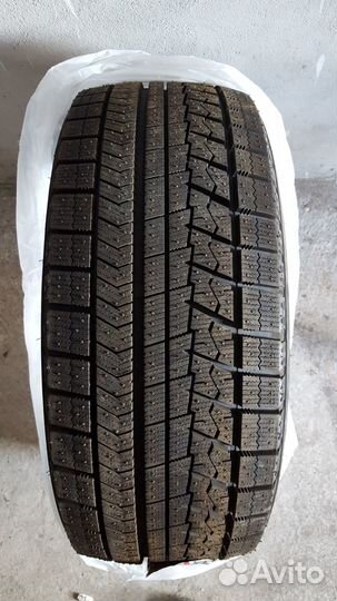 Bridgestone Blizzak VRX 225/55 R16 102