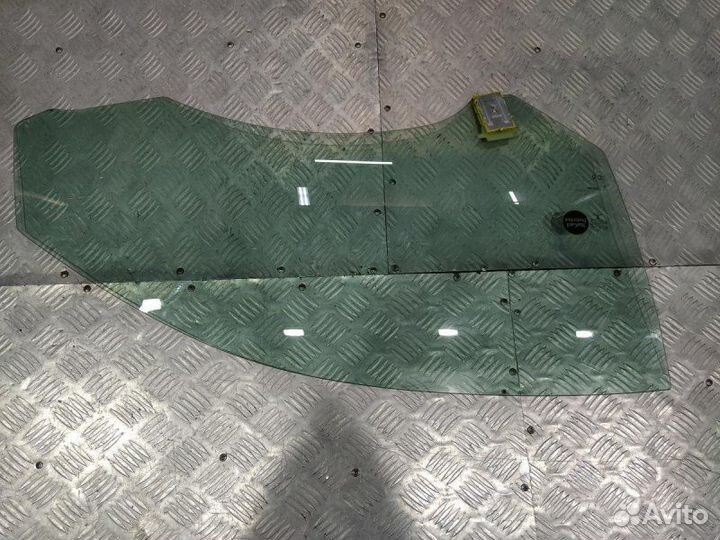 Стекло двери правое Mercedes-Benz C 200 W205