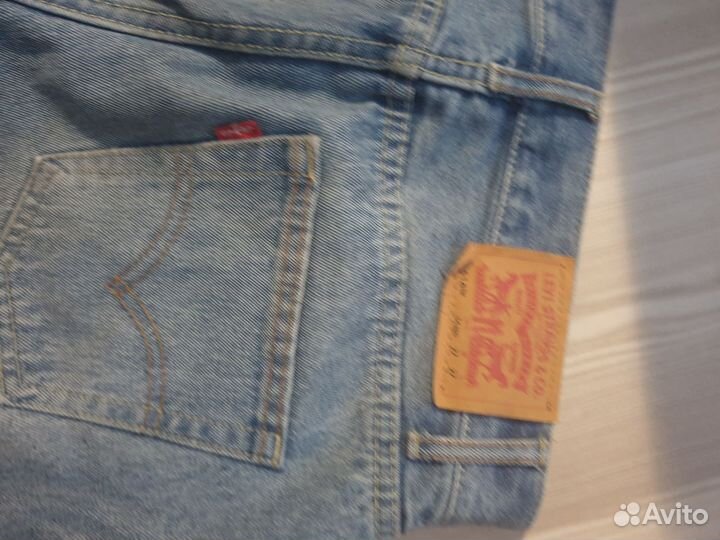 Джинсы Levis 514
