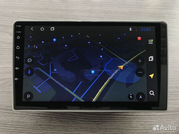 Магнитола Hyundai Starex H1 с камерой на Android