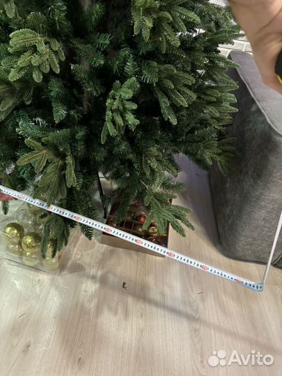 Елка искусственная литая 210 новая