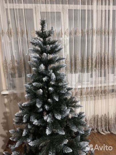 Елка искусственная