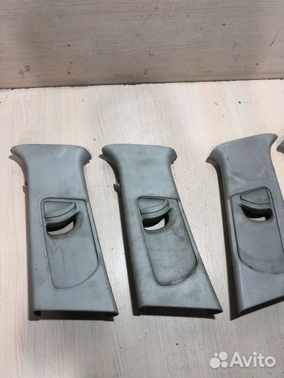 Обшивка средней стойки Skoda Octavia A5