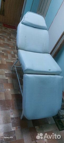 Кушетка для массажа и косметологии