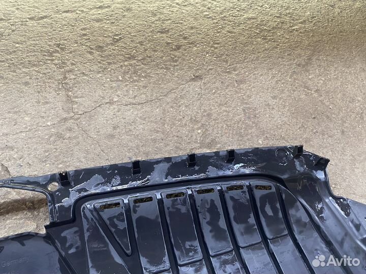 Кожух замка капота Audi A8 4 D5 2017-Нв