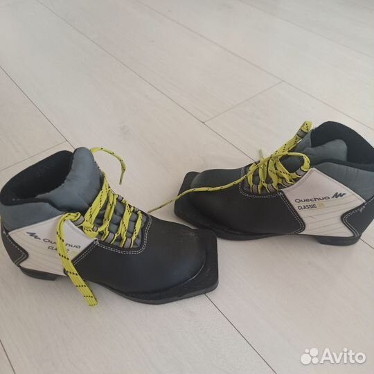 Лыжные ботинки