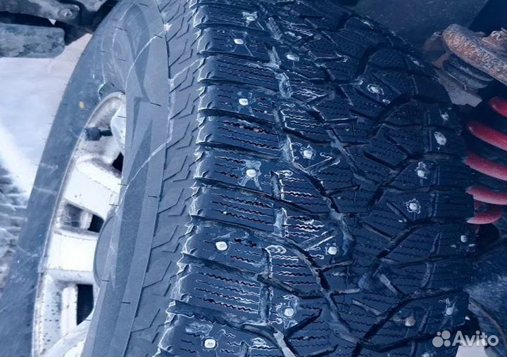 Bridgestone Blizzak Spike-02 SUV 265/60 R18 114T
