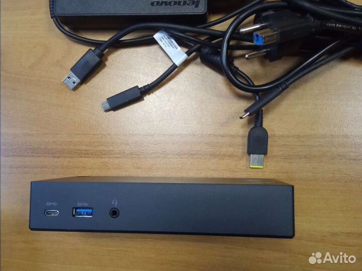Докстанция LenovoThinkPad USB-C DK1633