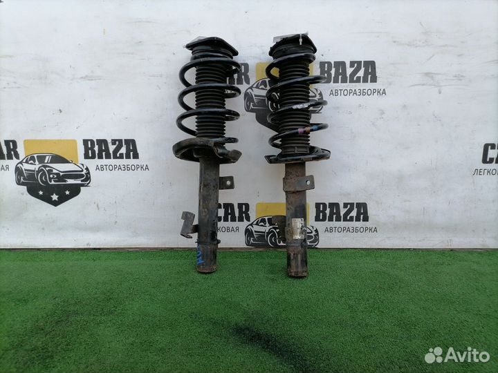 Стойки амортизаторов передние (комплект) Ford Kuga