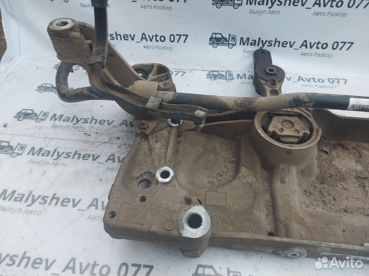 Подрамник передий Volkswagen Jetta 5 всборе