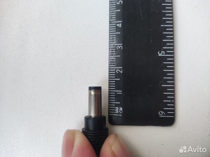 Зарядные устройства Сlick 12V, 3A, 36W в хор.сост