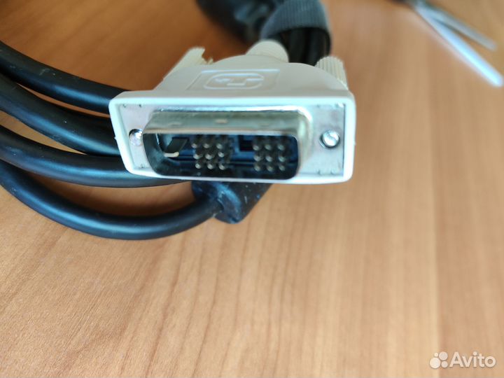 Кабель для подключения монитора