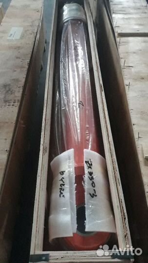 Гидроцилиндр ковша Hitachi ZX330-3