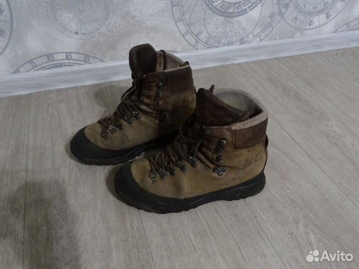 Трекинговые ботинки 41