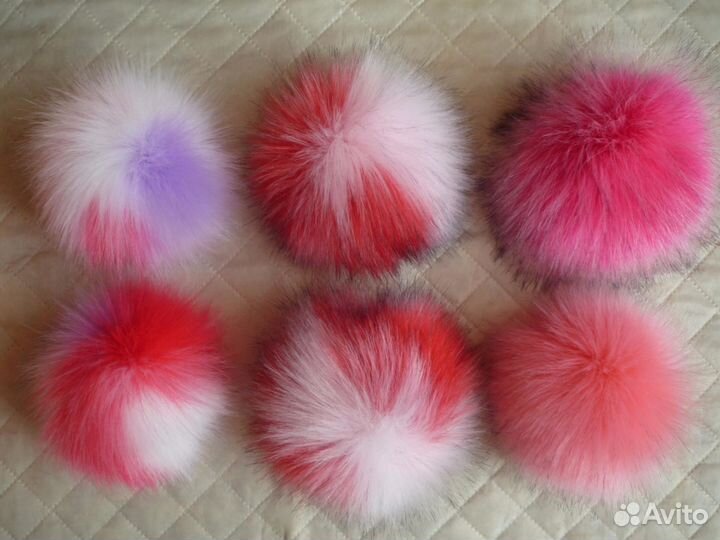 Помпоны по иглам 19-20см