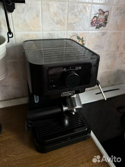 Кофеварка delonghi EC230 BK