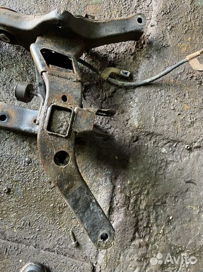 Опель антара балка задняя подрамник задний