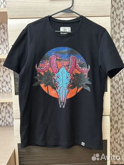 Мерч DK козел футболка