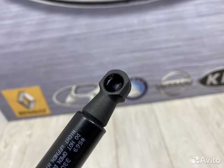 Упор Стойка Амортизатор капота Renault duster 2