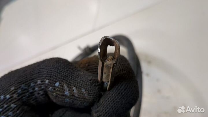 Трос ручника Ford Explorer, 2012