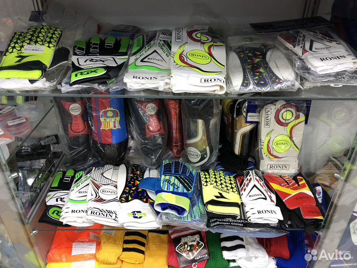 Вратарские перчатки