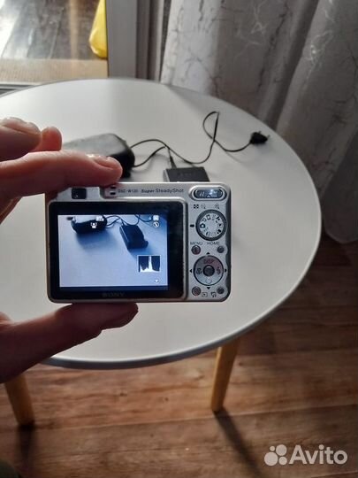 Цифровой фотоаппарат Sony w130