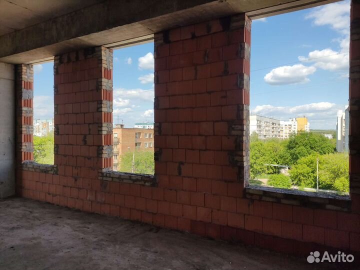 Строители