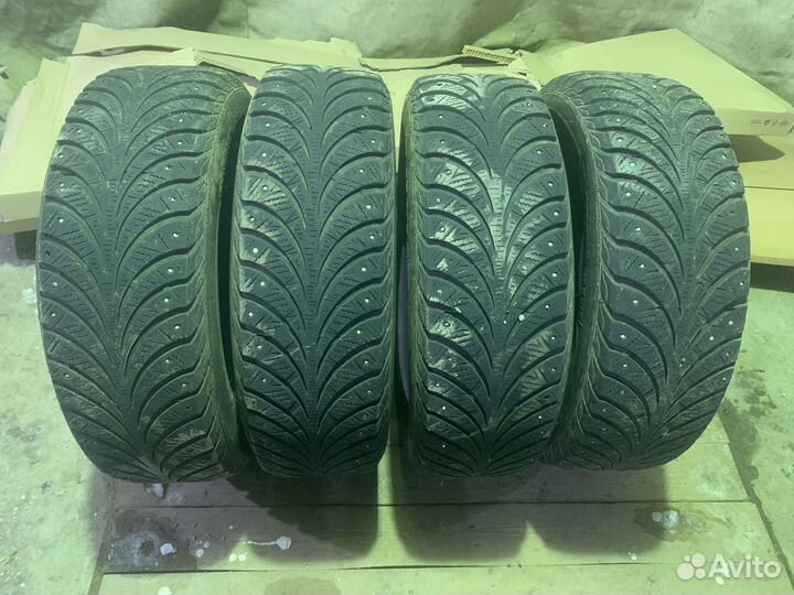 Sava Eskimo Stud 135/65 R15