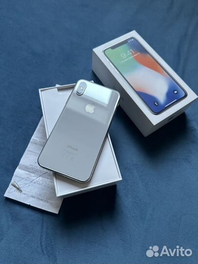 iPhone X, 64 ГБ