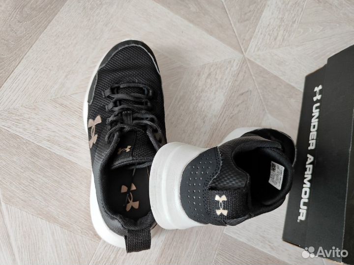 Кроссовки under armour 37-38