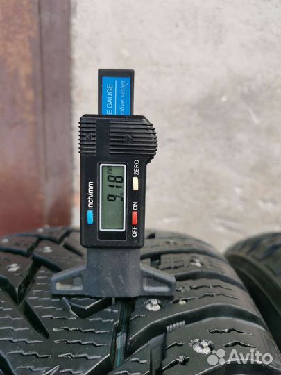 Nokian Tyres Hakkapeliitta 8 SUV 215/65 R16 102T