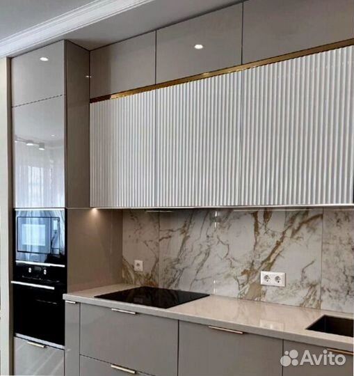 Кухонный гарнитур с бесплатным монтажом