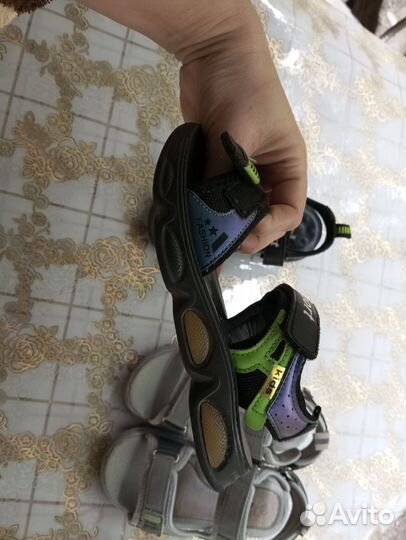 Кожаные сандалии 32 р. 2 пары