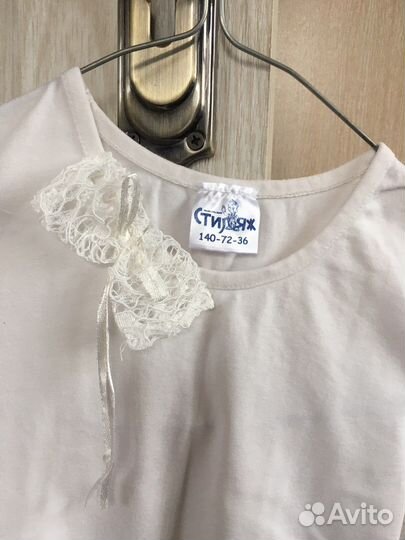 Белая кружевная блузка
