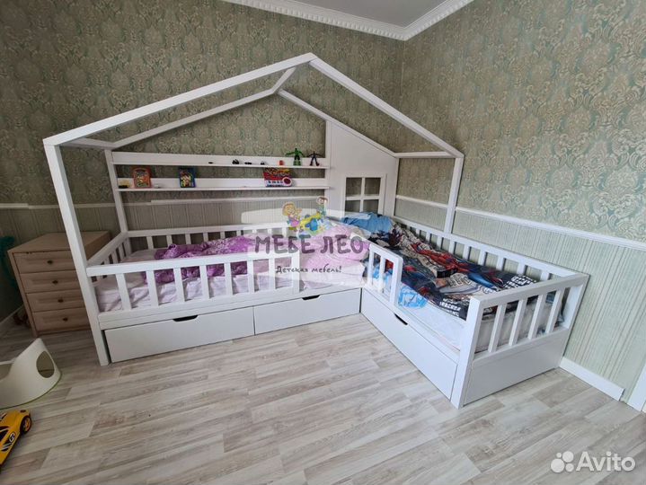 Кровать домик