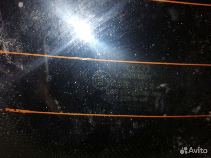 Стекло заднее Audi A6 C5 оригинал